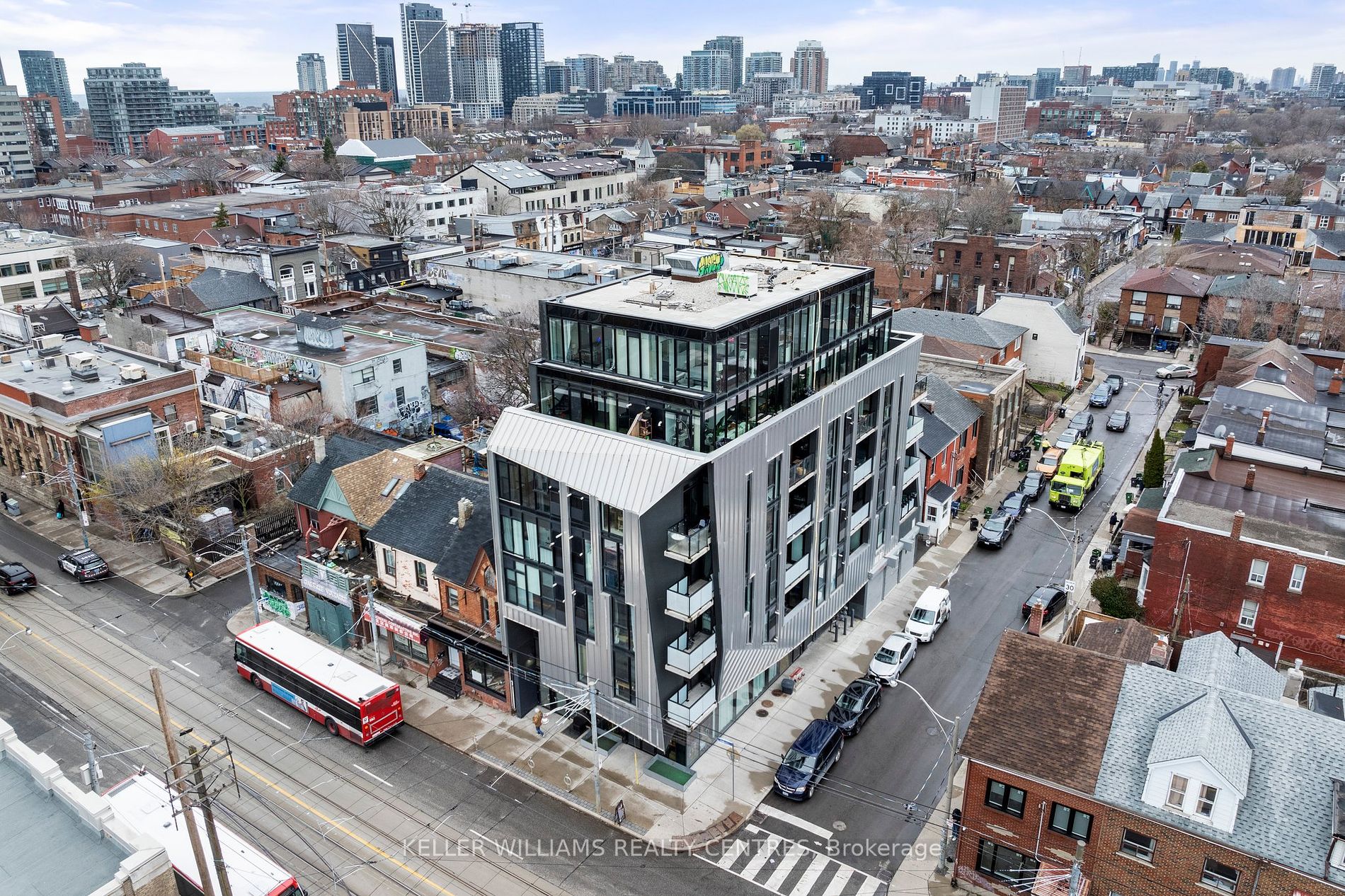 Condo Apt house for sale at 109 Wolseley St Toronto Ontario
