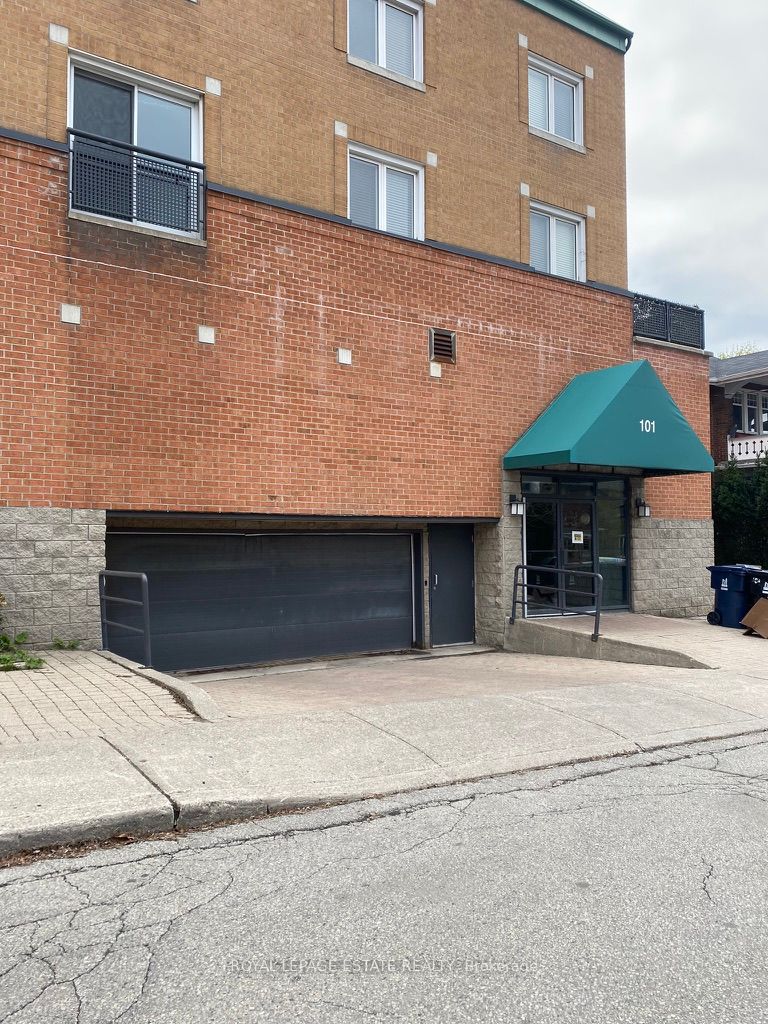 Parking Space house for sale at 101 Hammersmith  Toronto Ontario