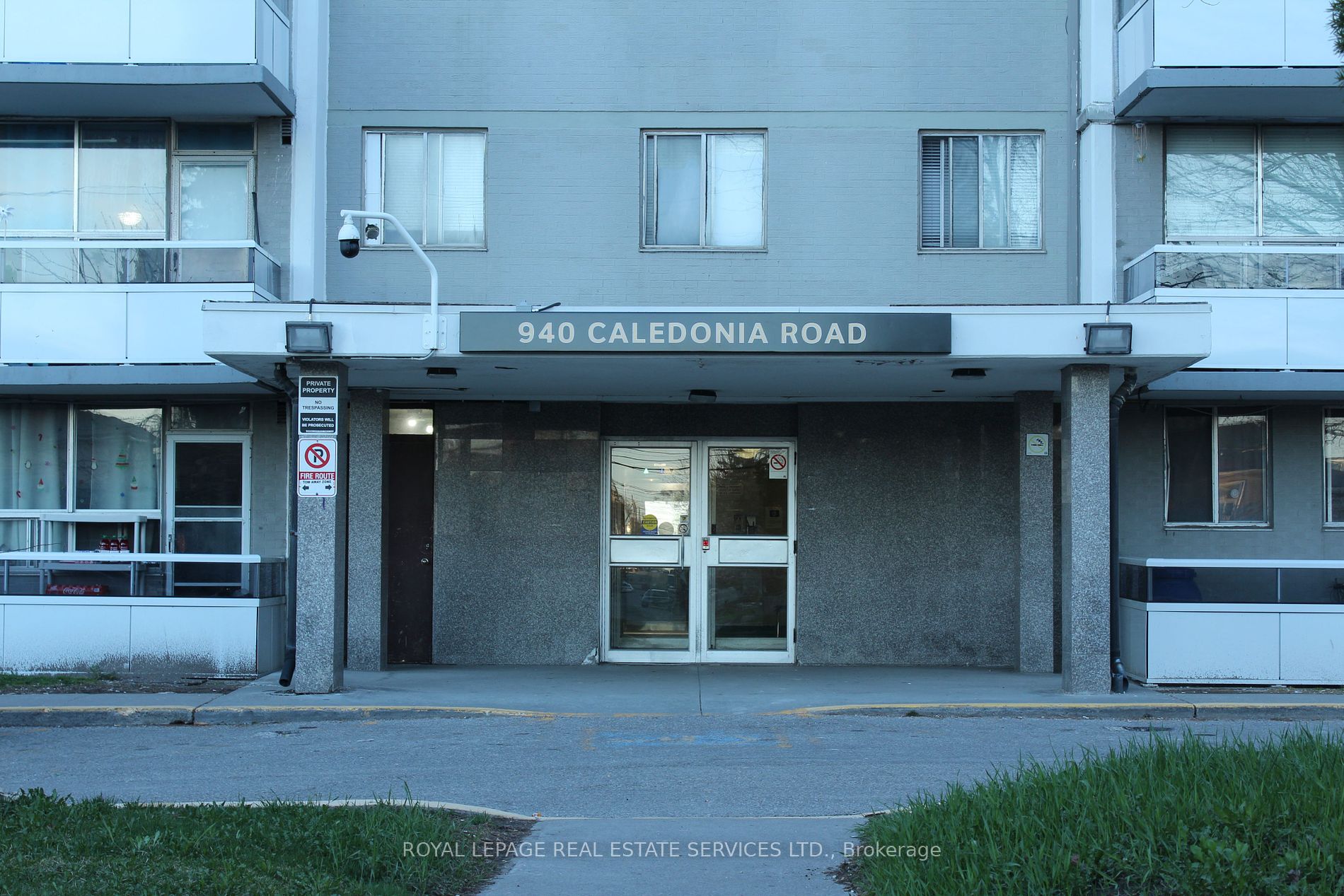 Condo Apt house for sale at 940 Caledonia Rd Toronto Ontario