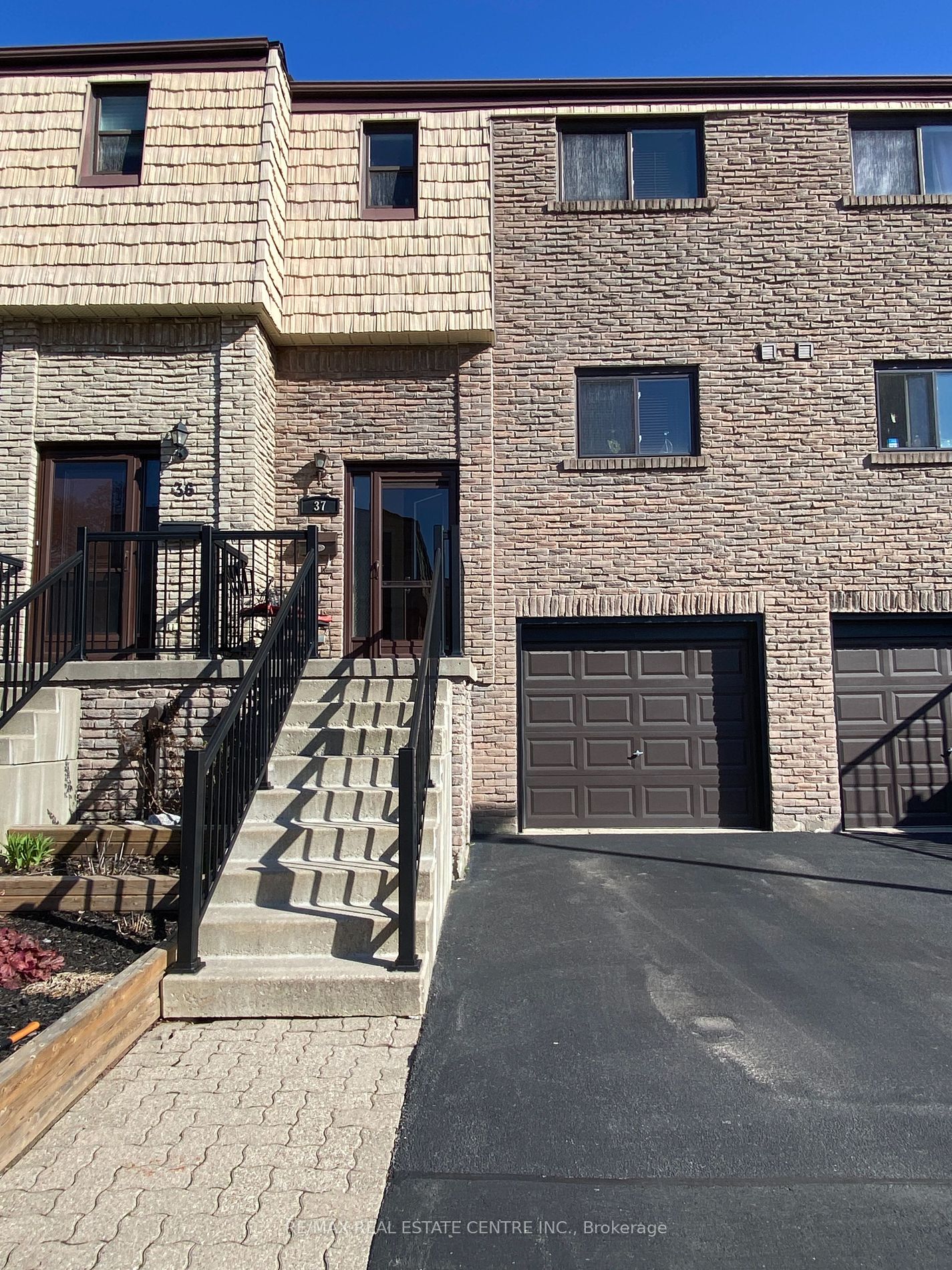 Condo Townhouse house for sale at 1510 Sixth Line Oakville Ontario