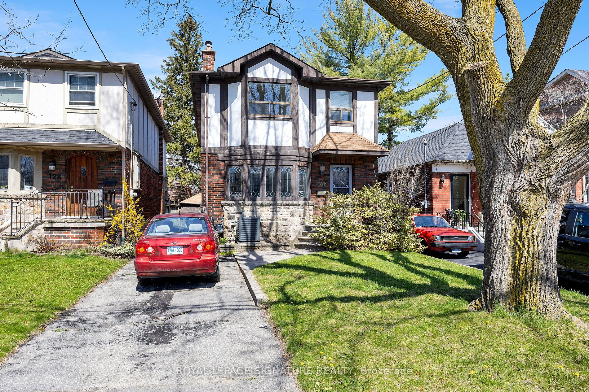 Detached house for sale at 130 Parkhurst Blvd Toronto Ontario