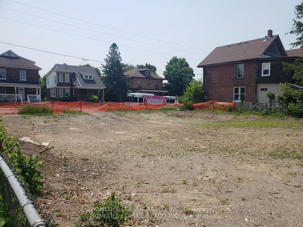 Vacant Land house for sale at 24 Fairbanks St Oshawa Ontario