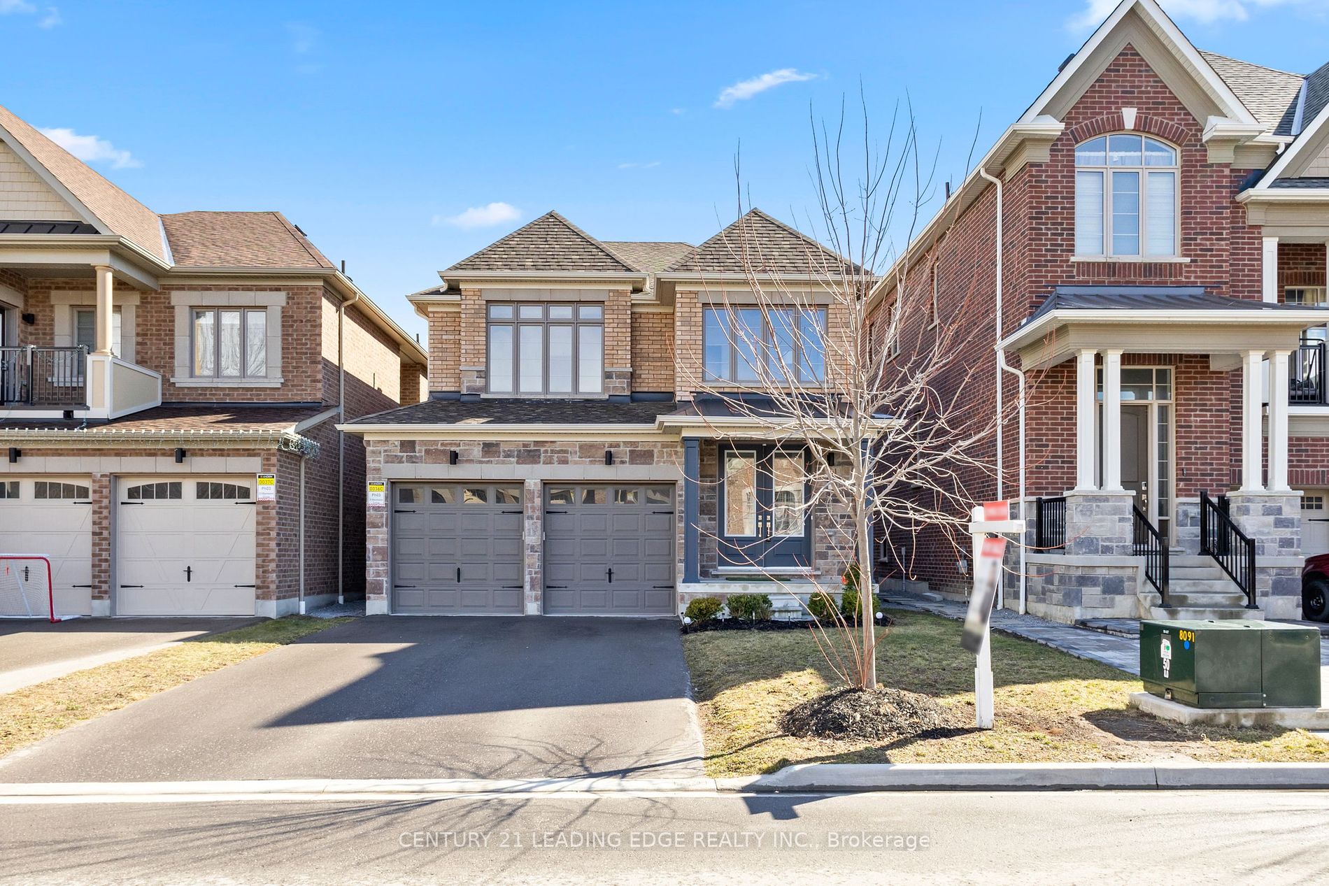 Detached house for sale at 21 Blenheim Circ Whitby Ontario