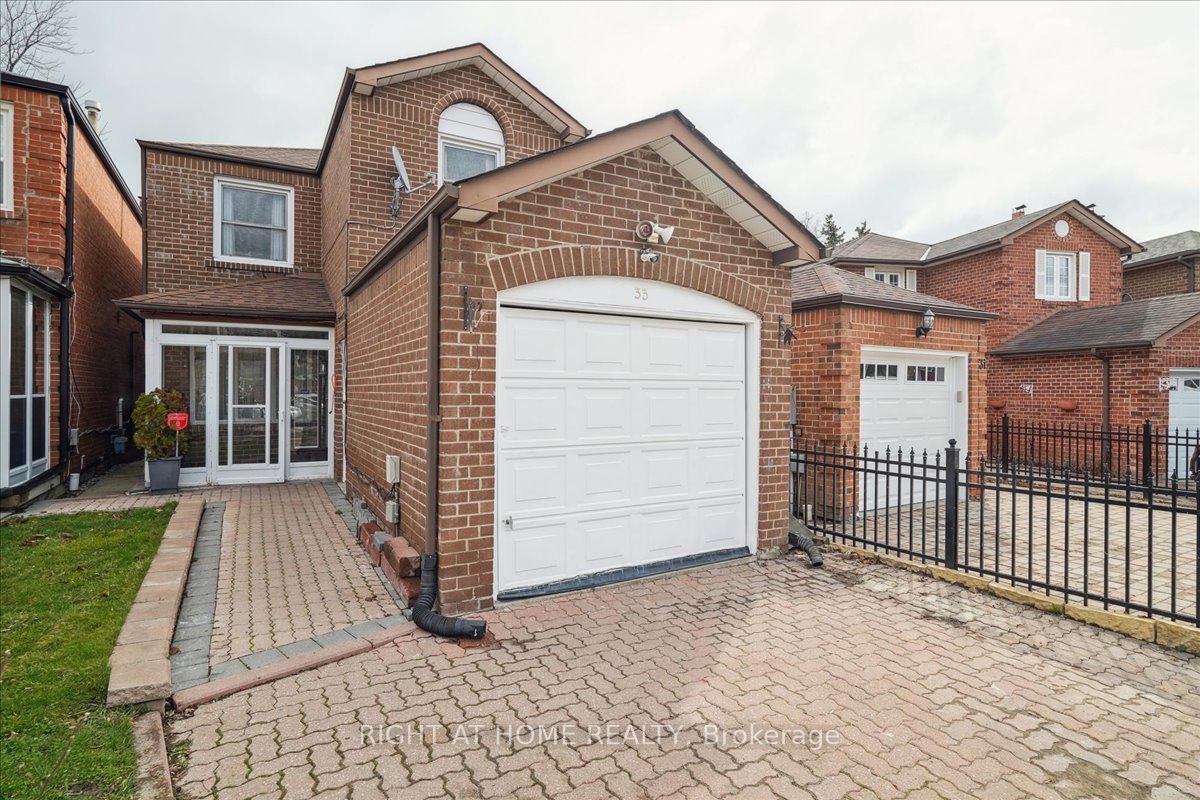 Detached house for sale at 33 Mansewood Gdns Toronto Ontario