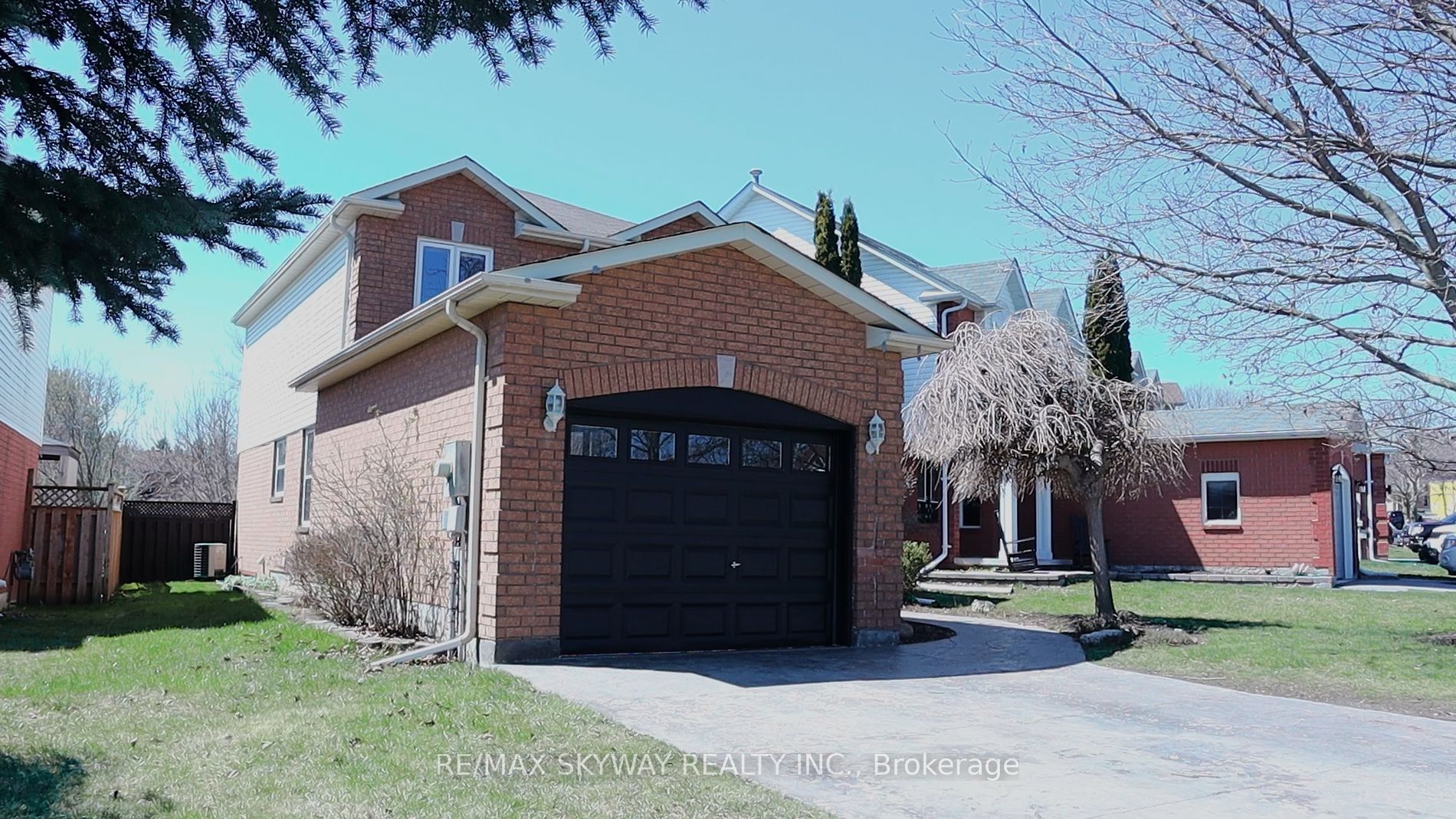 Detached house for sale at 10 Elephant Hill Dr Clarington Ontario