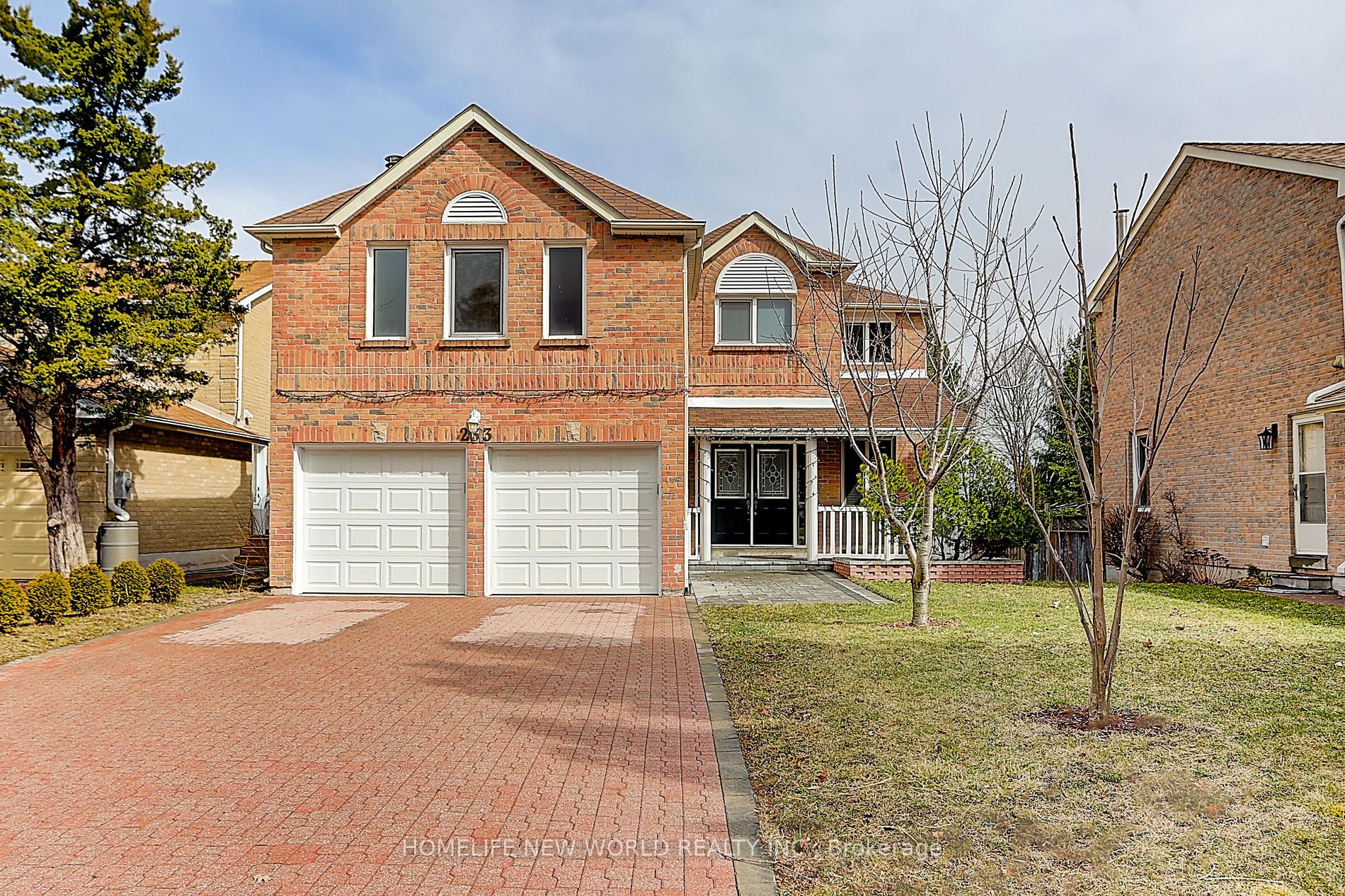 Detached house for sale at 233 Brimson Dr Newmarket Ontario