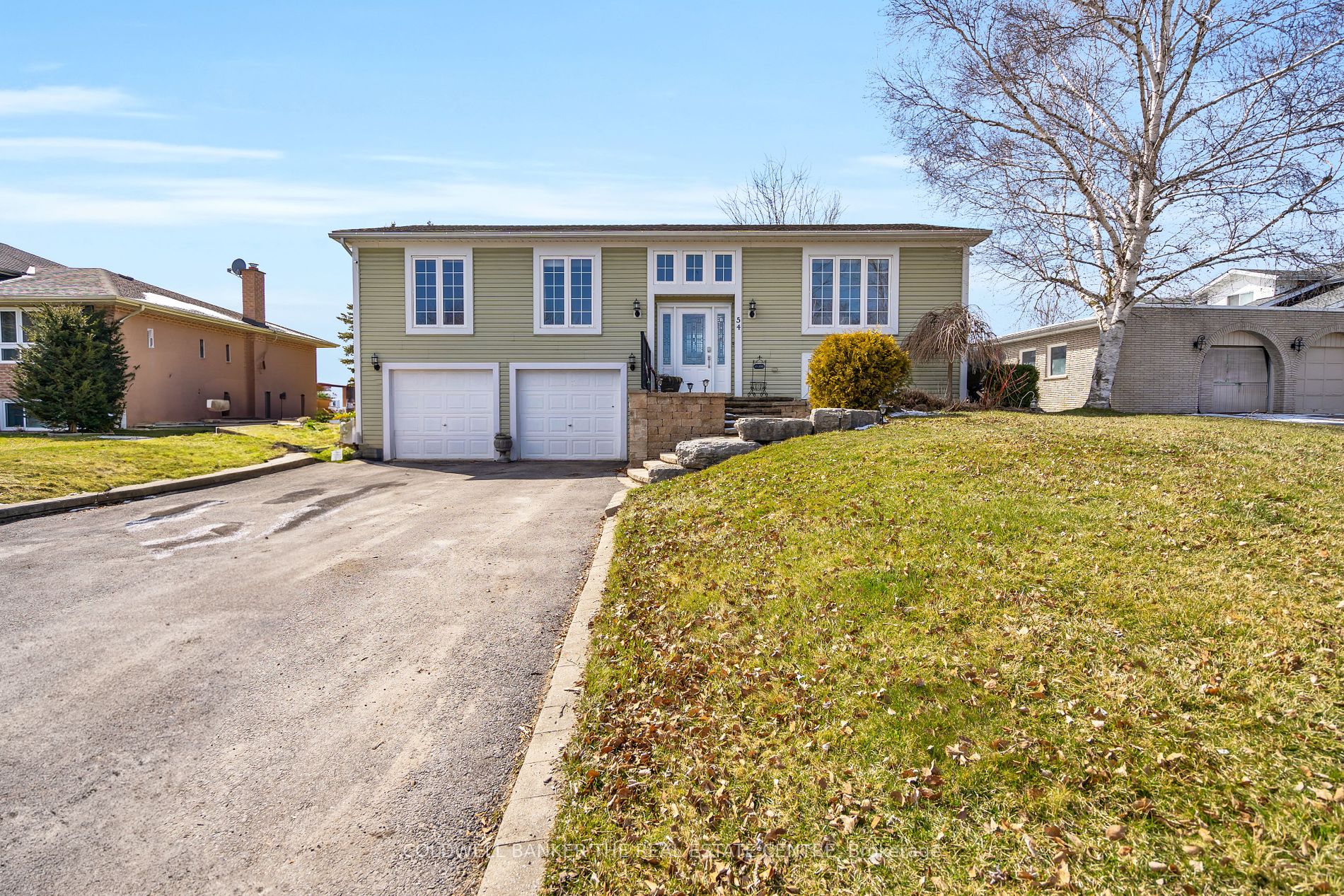 Detached house for sale at 54 Macnaughton Dr Innisfil Ontario