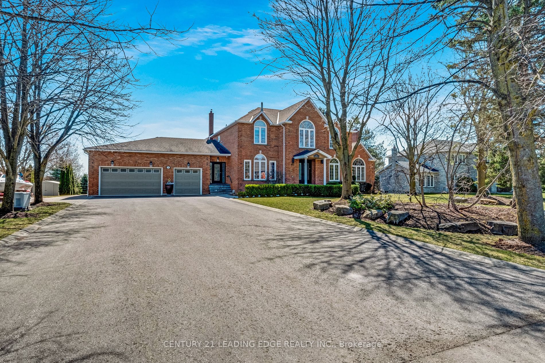 Detached house for sale at 48 Raeview Dr Whitchurch-Stouffville Ontario
