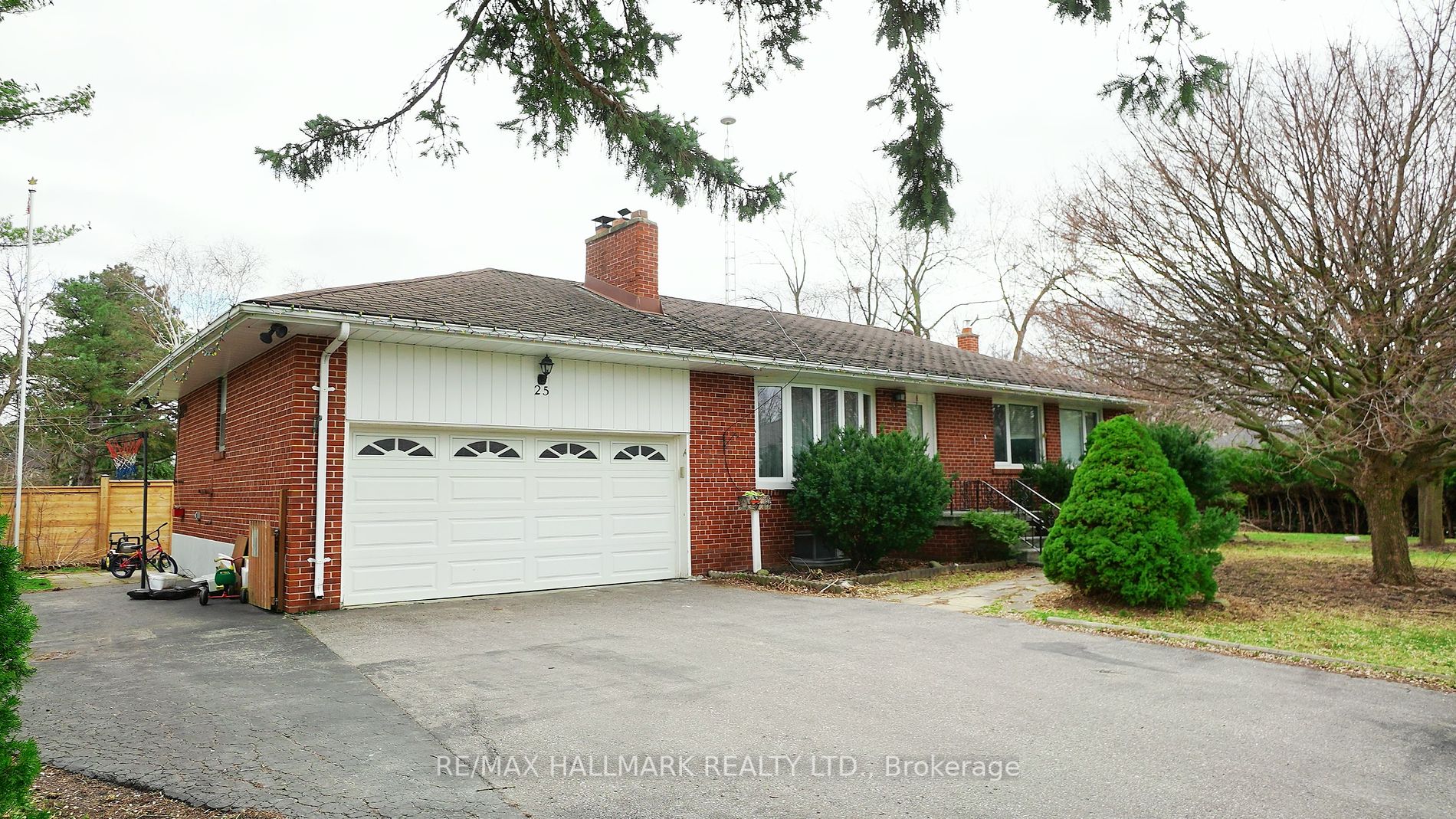 Detached house for sale at 25 Honeybourne Cres Markham Ontario