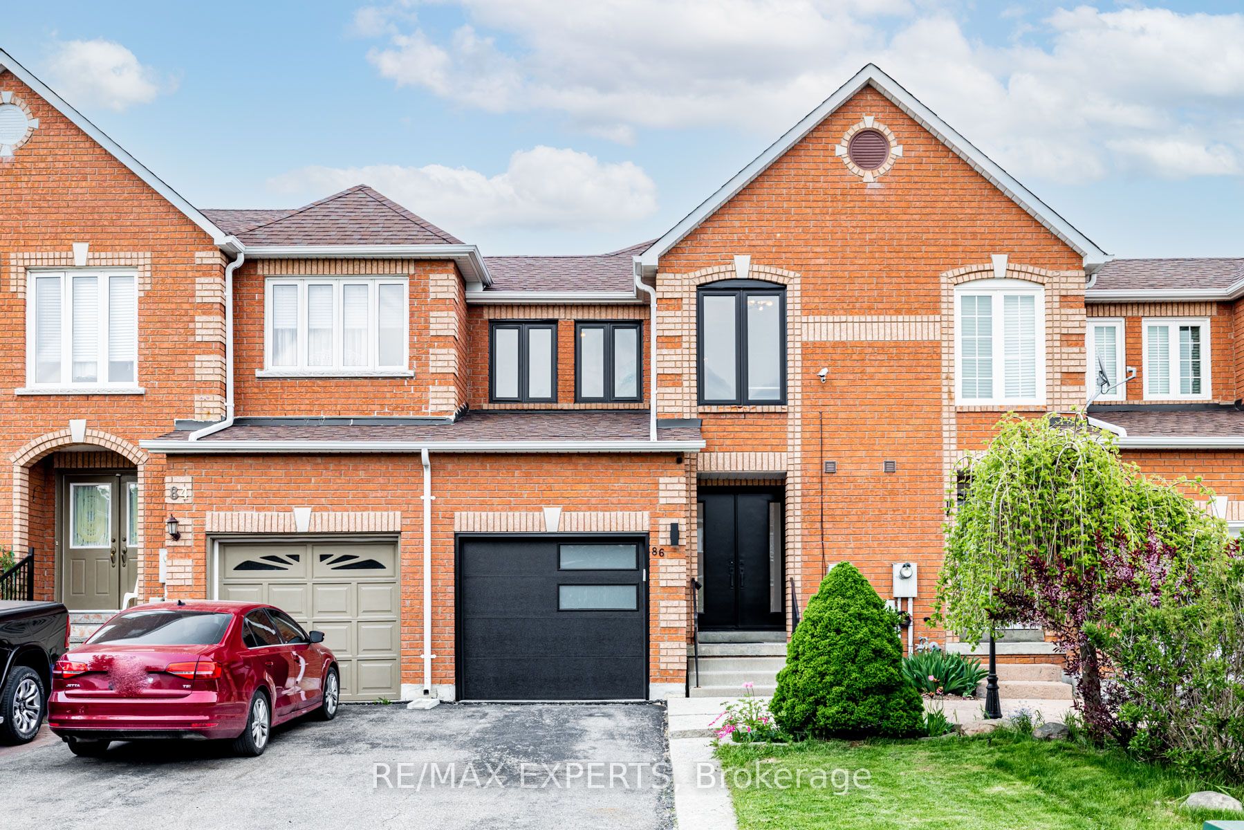 Att/Row/Twnhouse house for sale at 86 Giancola Cres Vaughan Ontario
