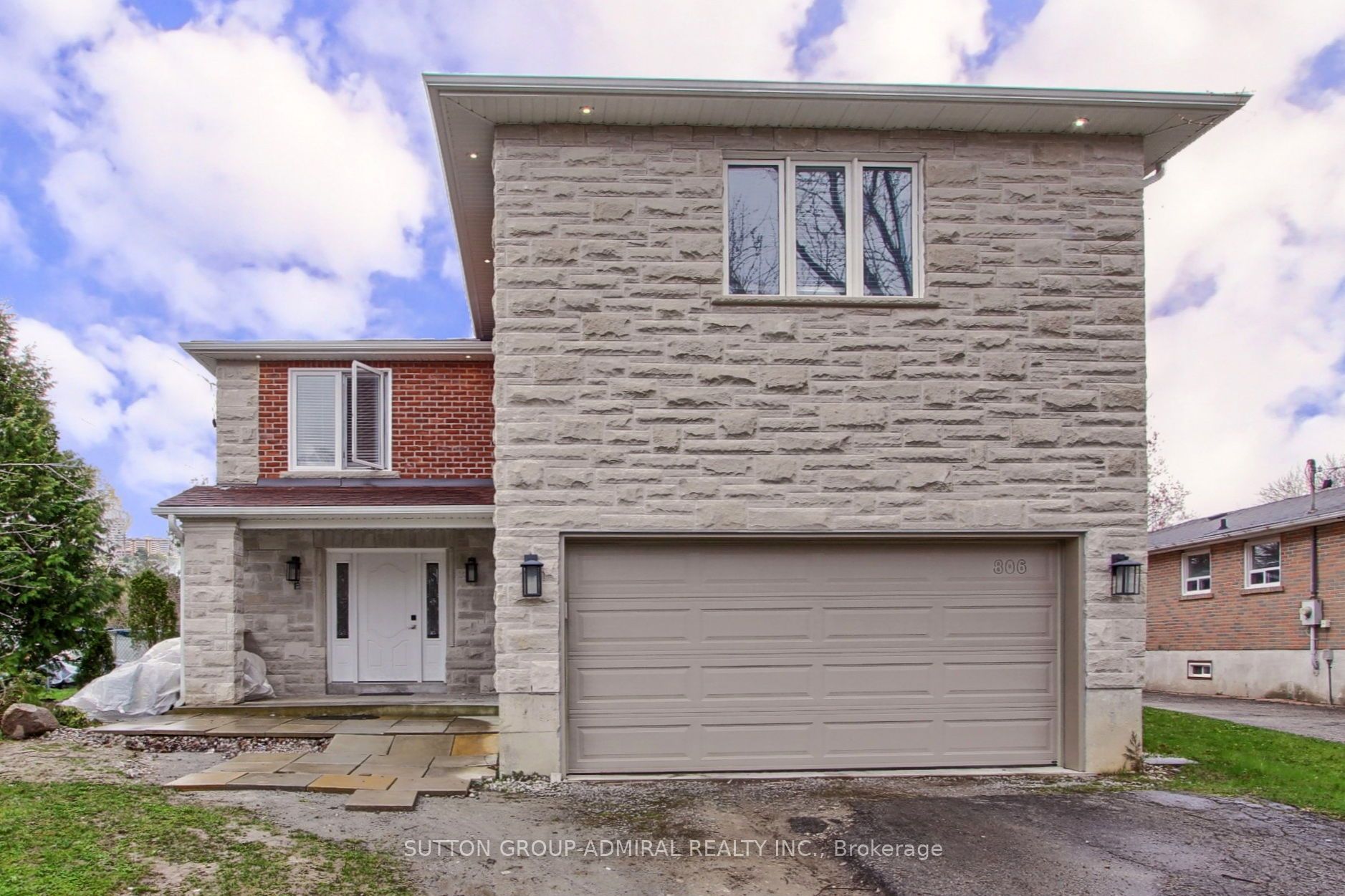 Detached house for sale at 806 Magnolia Ave Newmarket Ontario