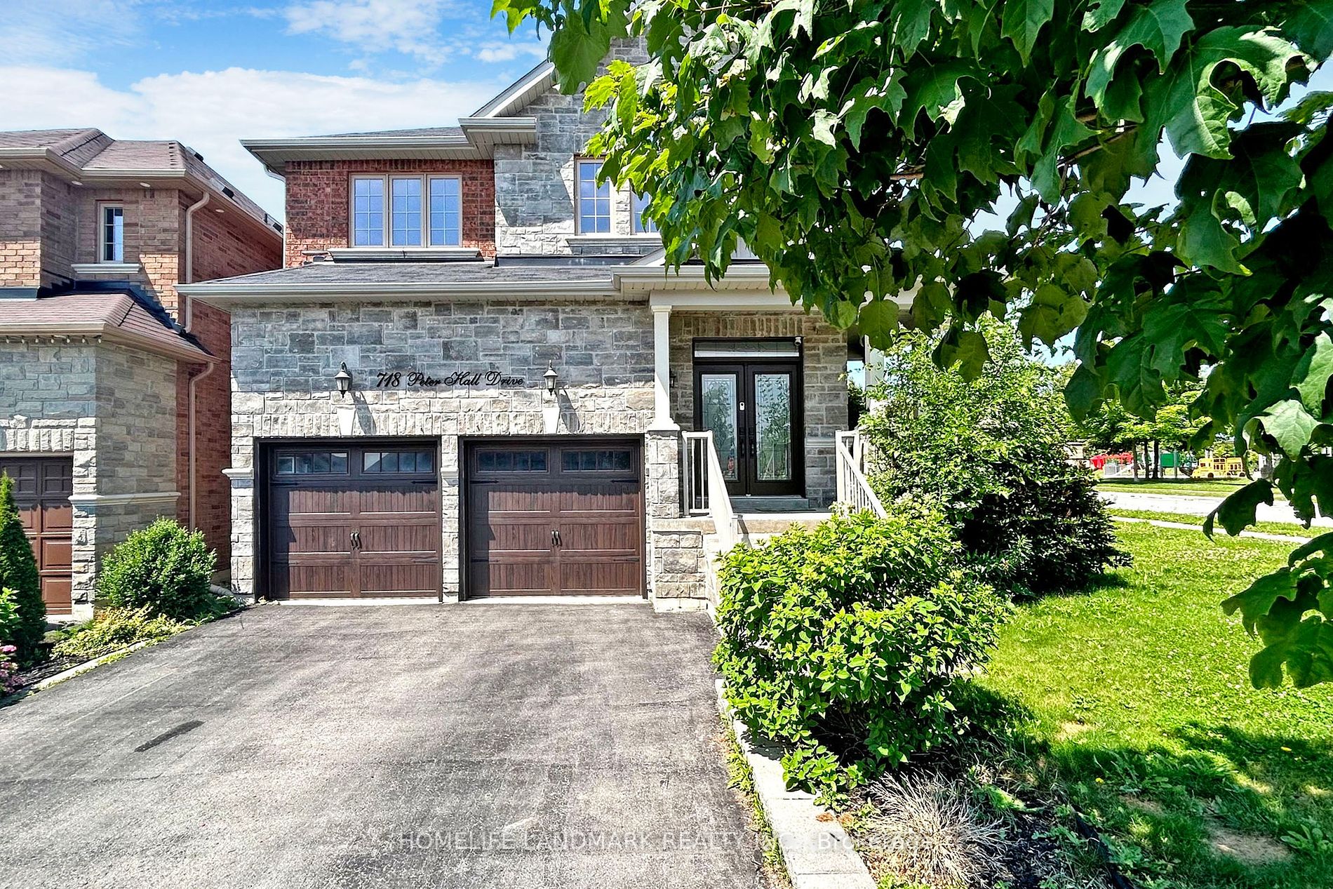 Detached house for sale at 718 Peter Hall Dr Newmarket Ontario