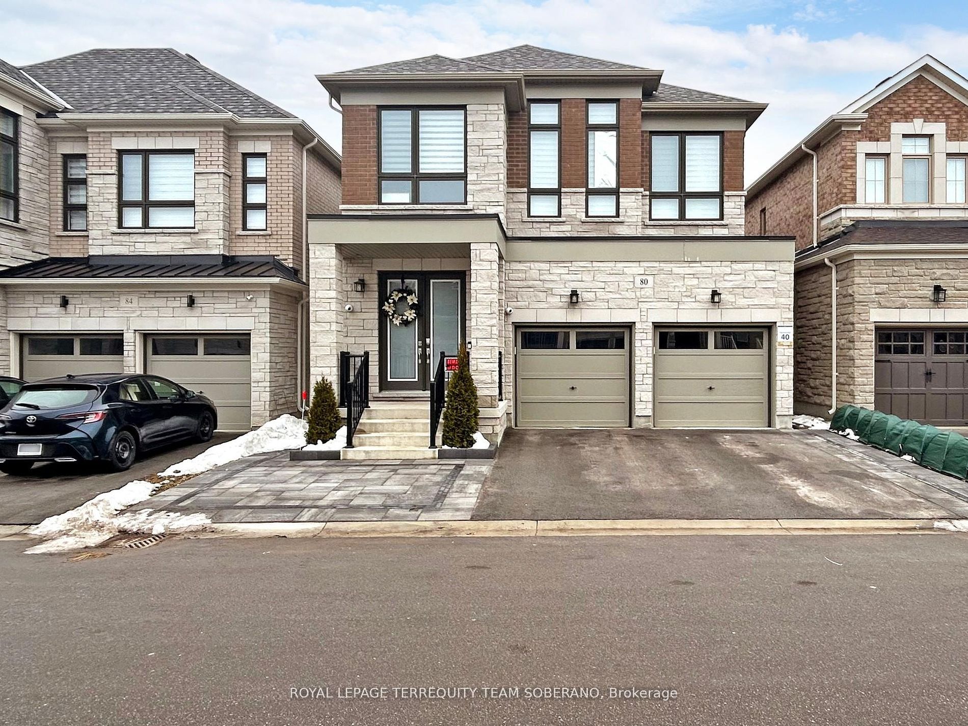 Detached house for sale at 80 Pine Hill Cres Aurora Ontario