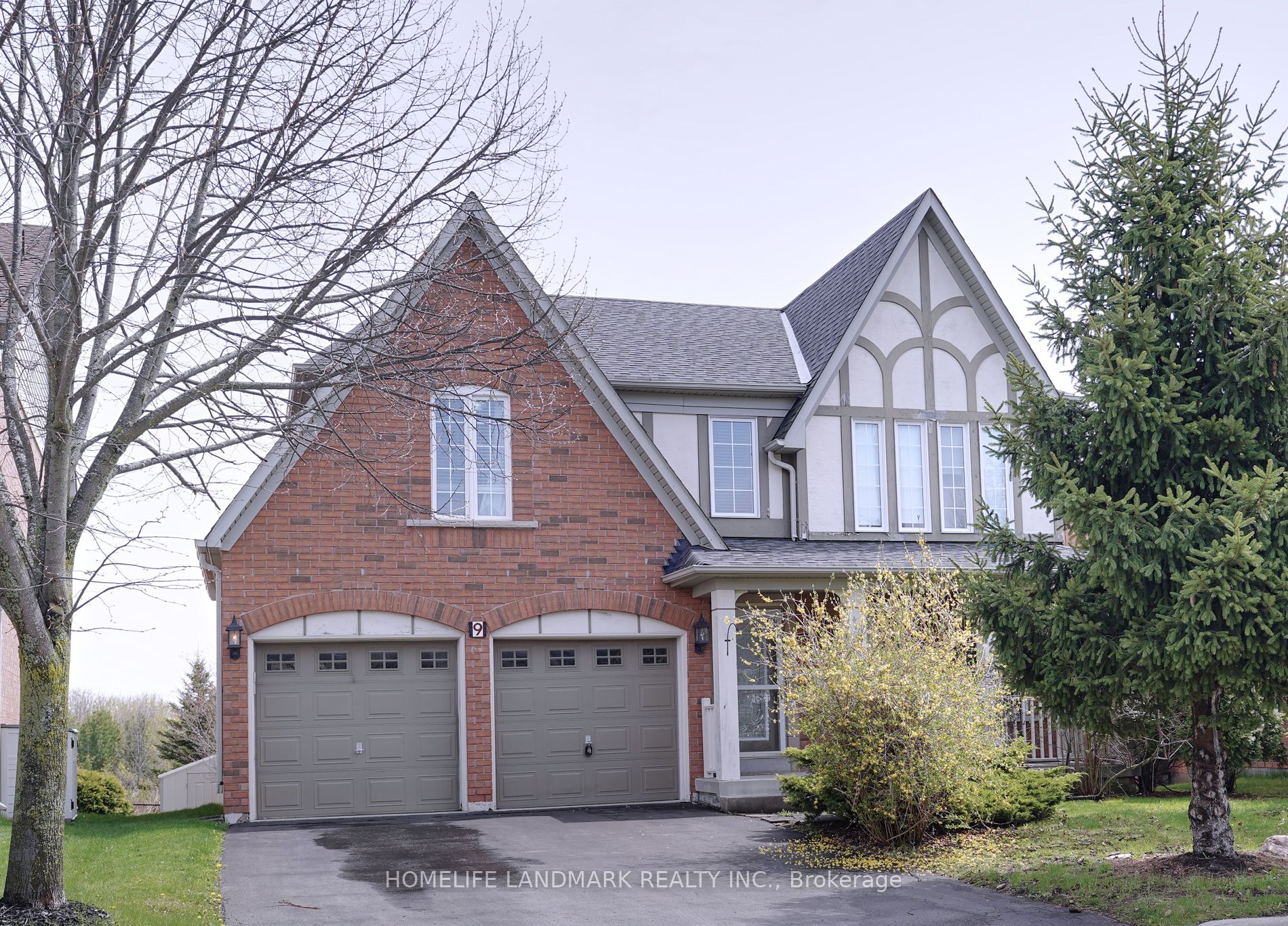 Detached house for sale at 9 Edelweiss Ave Richmond Hill Ontario