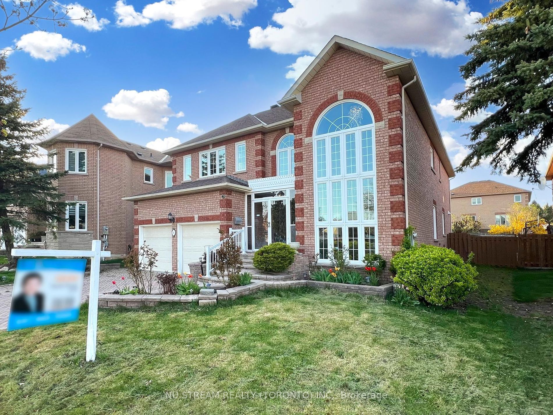 Detached house for sale at 8 Greenhill Ave Richmond Hill Ontario