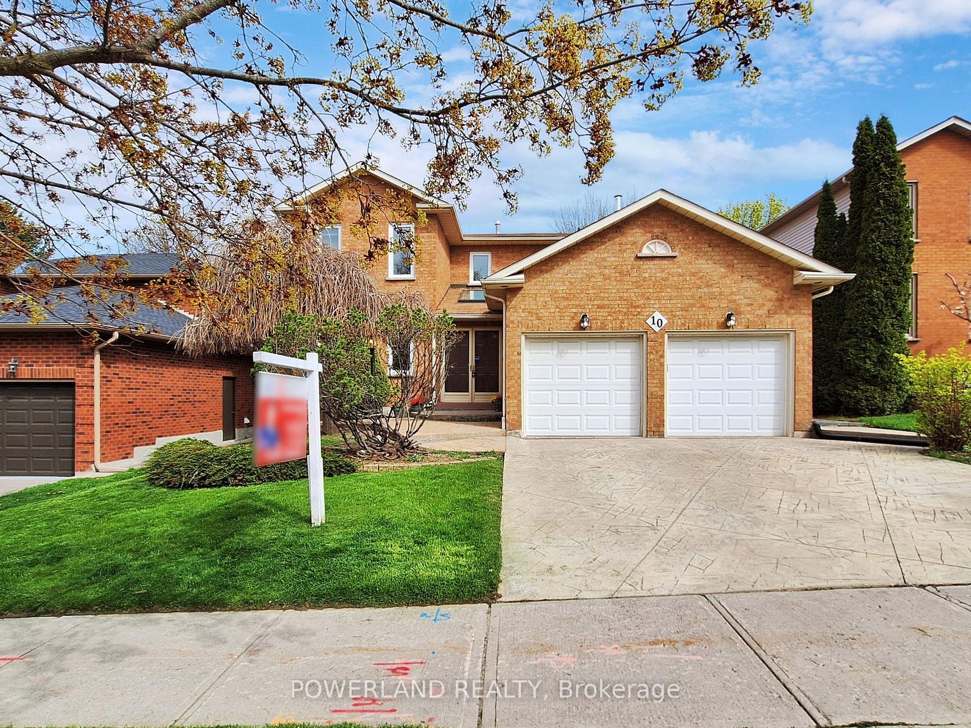 Detached house for sale at 10 Raiford St Aurora Ontario