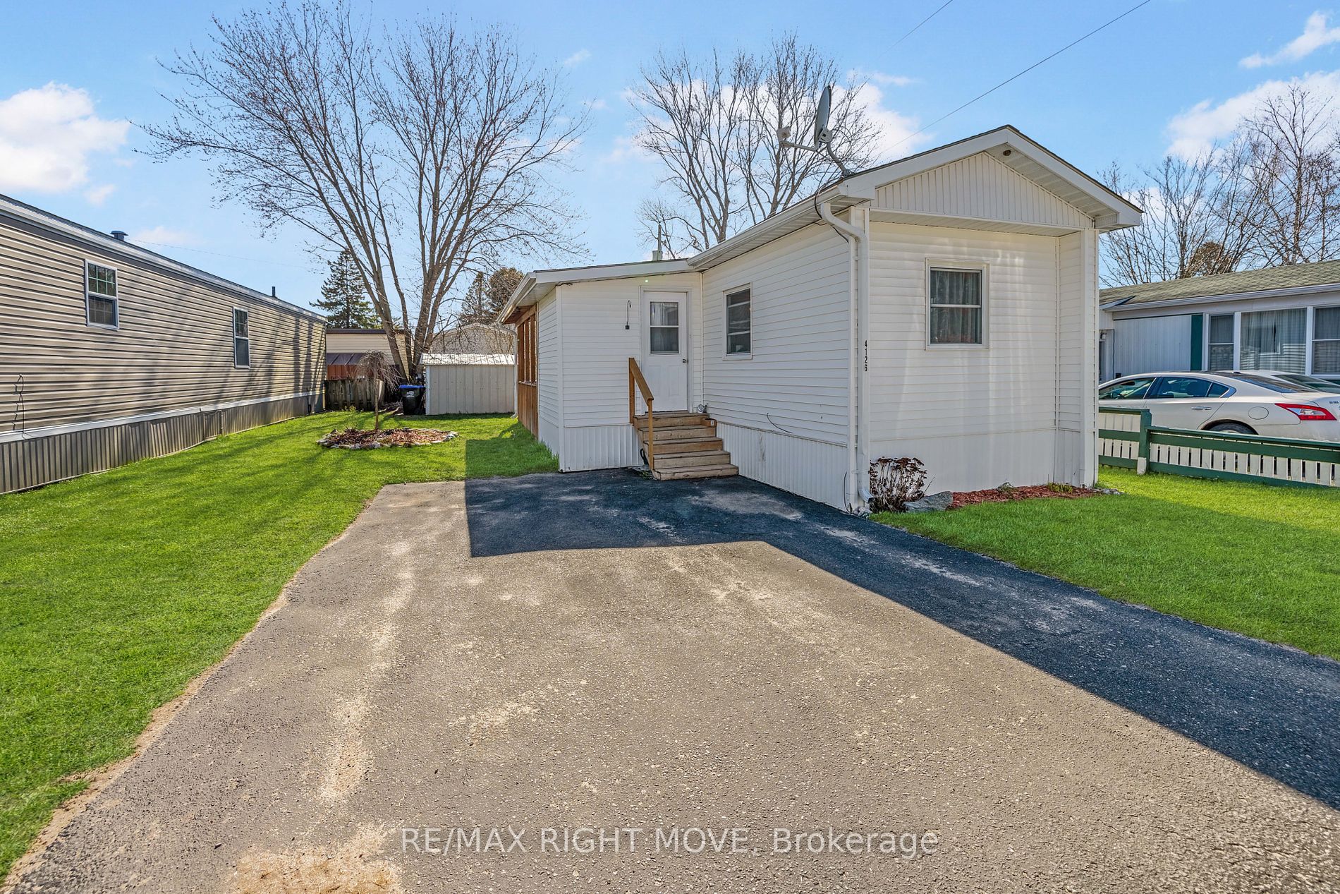 Mobile/Trailer house for sale at 4126 Elaine St Severn Ontario