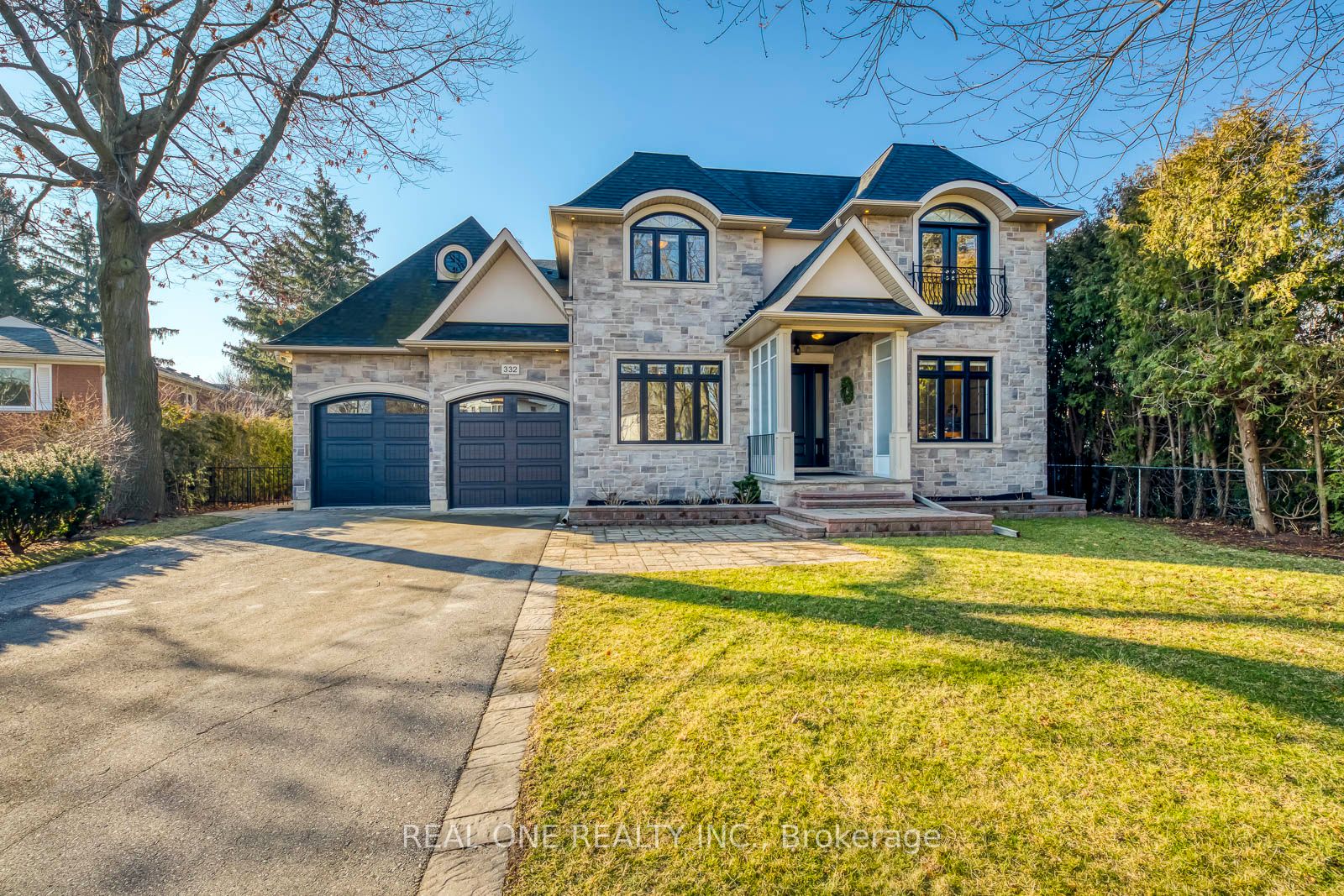 Detached house for sale at 332 Sawyer Rd Oakville Ontario