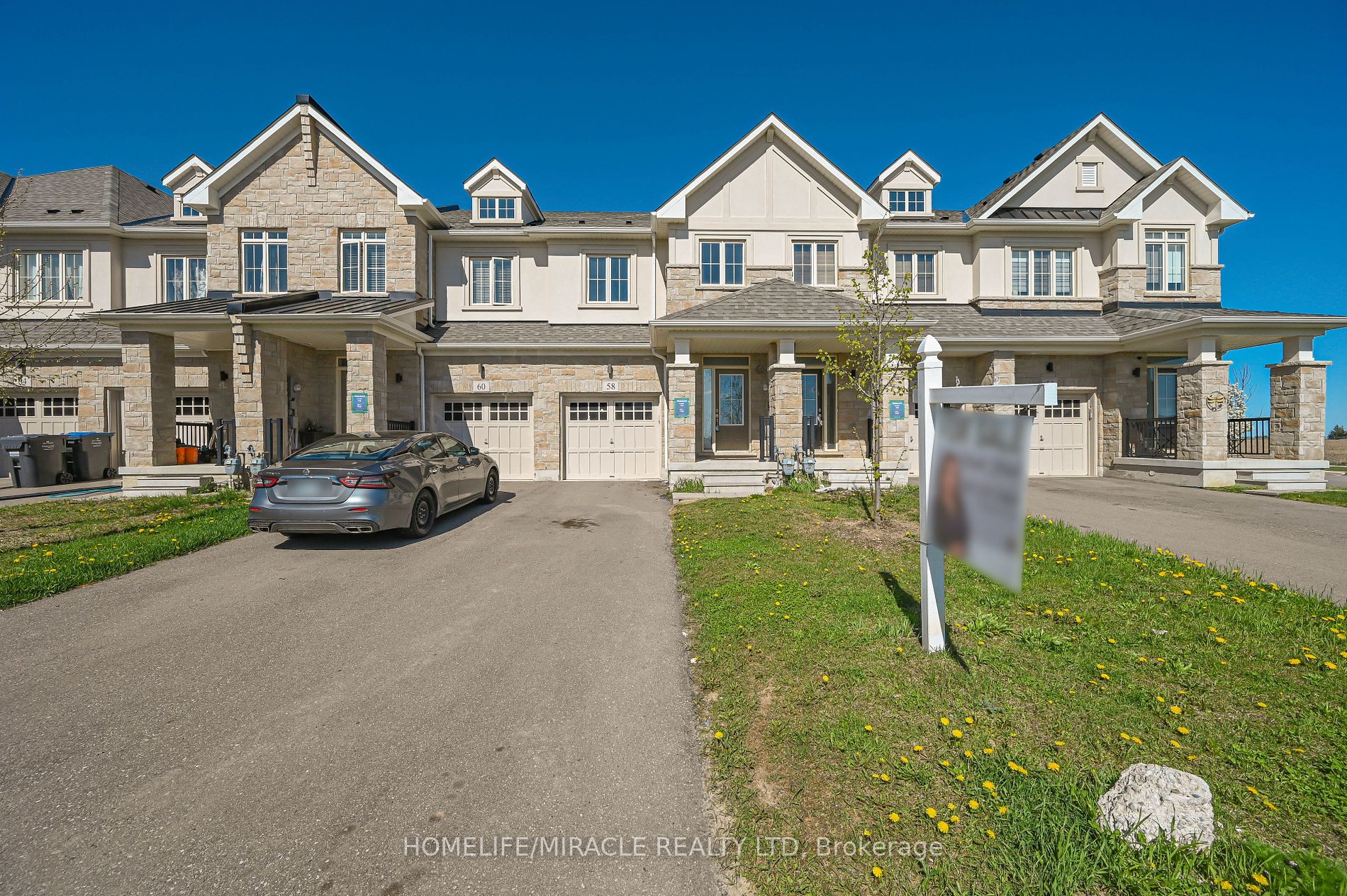 Att/Row/Twnhouse house for sale at 58 Doris Pawley Cres Caledon Ontario