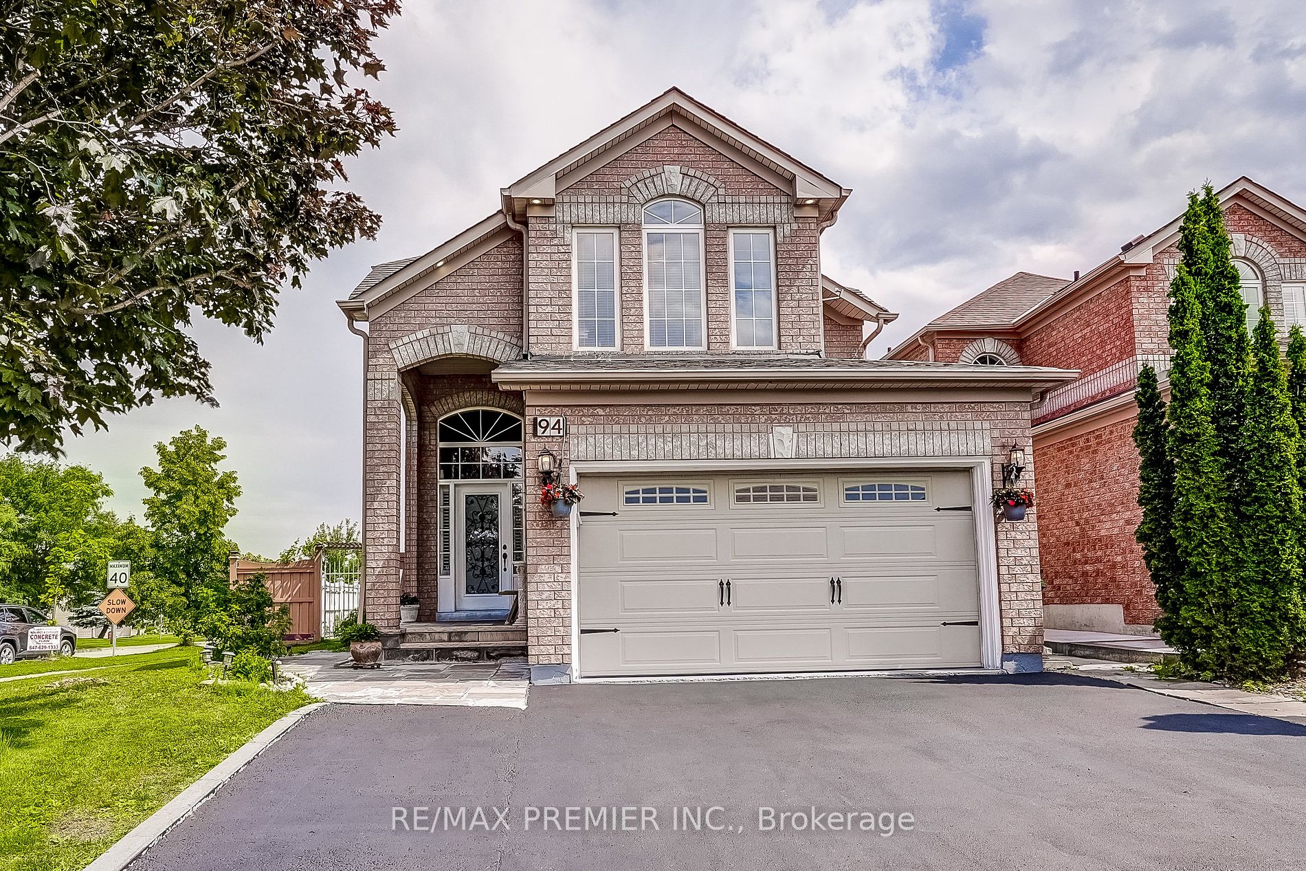 Detached house for sale at 94 Stella Cres Caledon Ontario