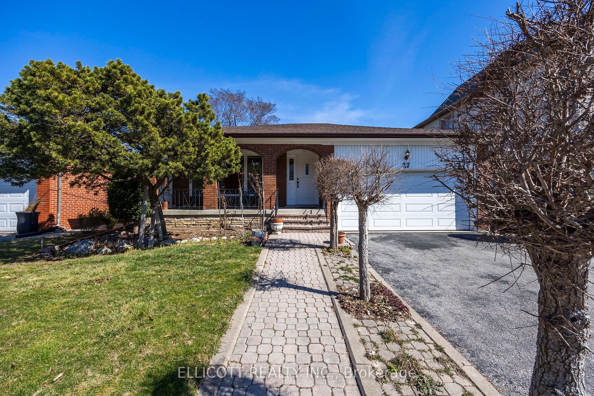 Detached house for sale at 27 Woodbank Rd Toronto Ontario