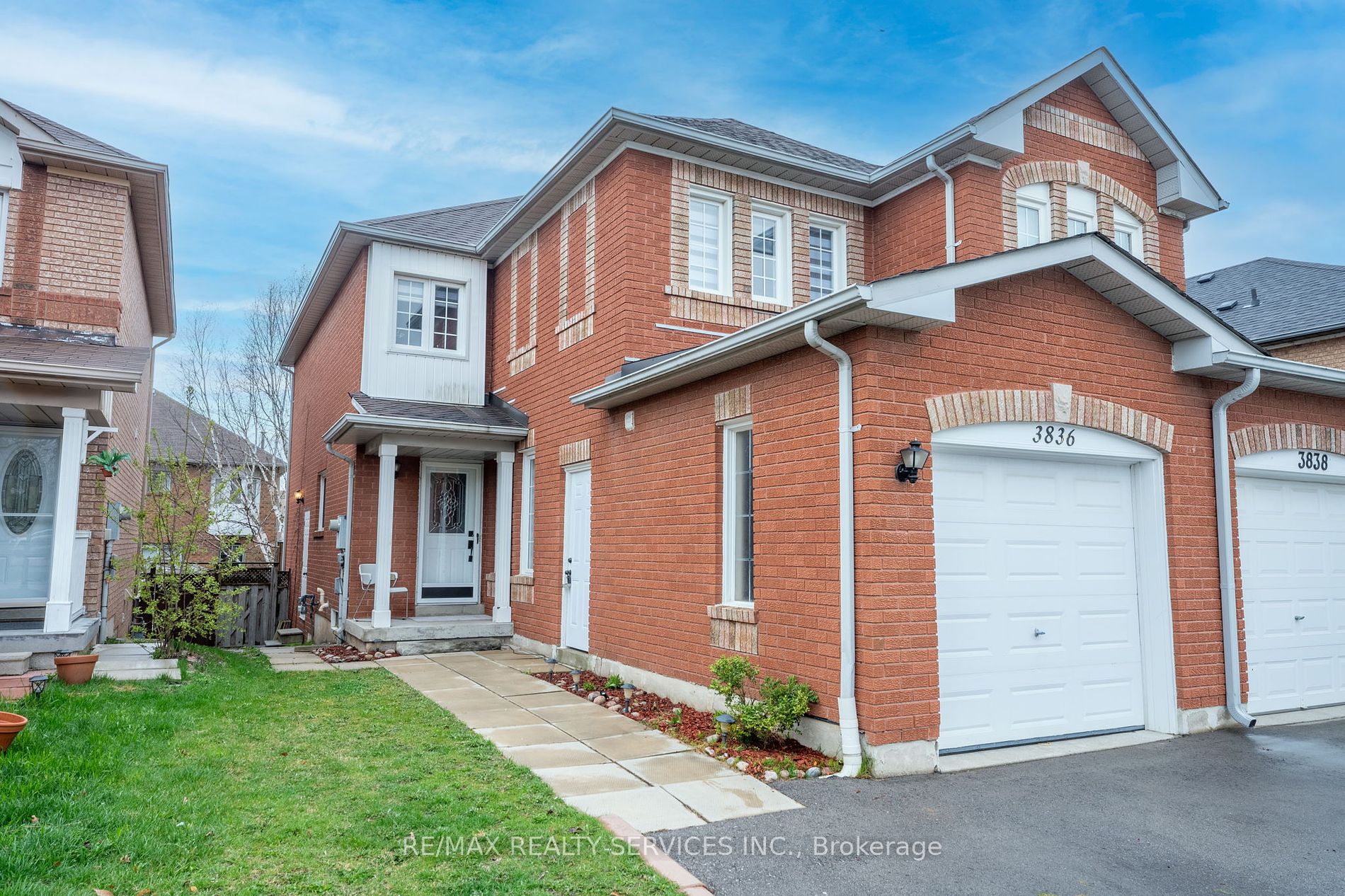 Semi-Detached house for sale at 3836 Allcroft Rd Mississauga Ontario
