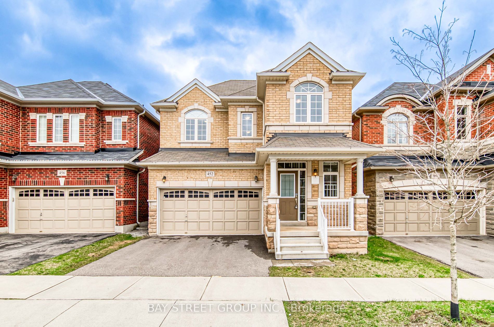 Detached house for sale at 452 Grindstone Tr Oakville Ontario