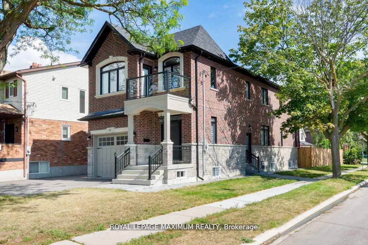 Detached house for sale at 42 Fairfield Ave Toronto Ontario