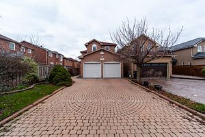 Detached house for sale at 5507 Flatford Rd Mississauga Ontario