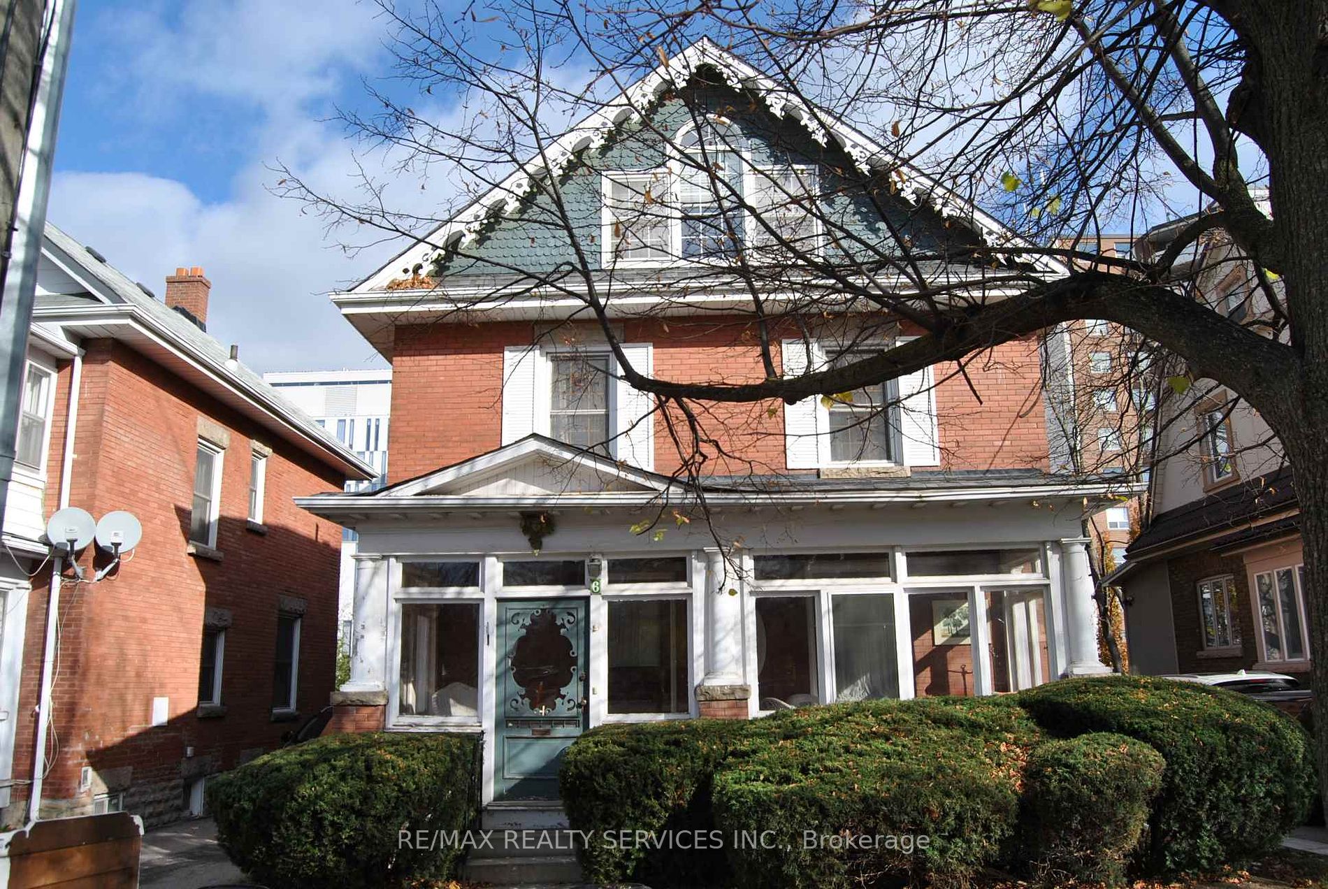 Detached house for sale at 6 Elizabeth St S Brampton Ontario