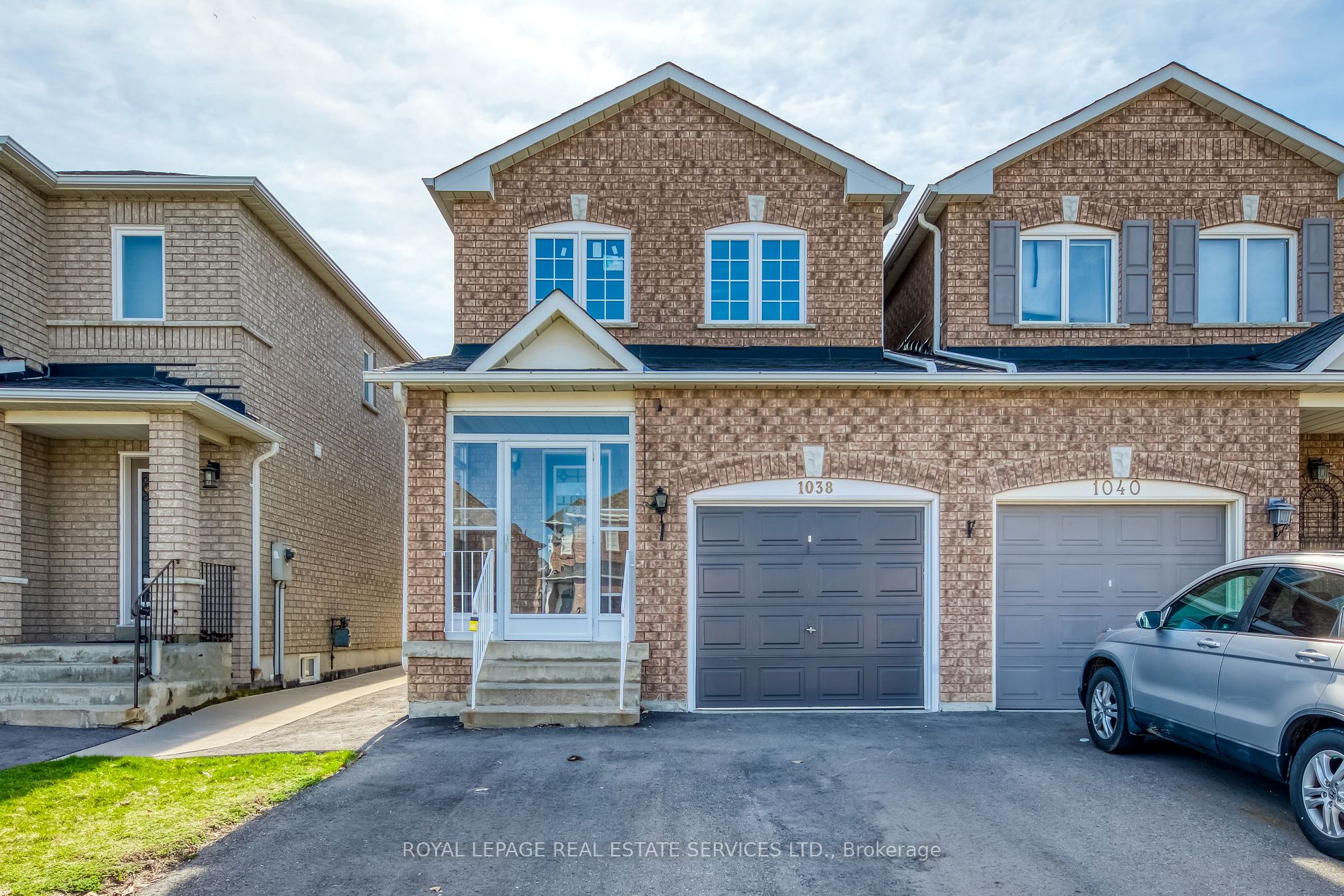 Link house for sale at 1038 Windbrook Grve Mississauga Ontario