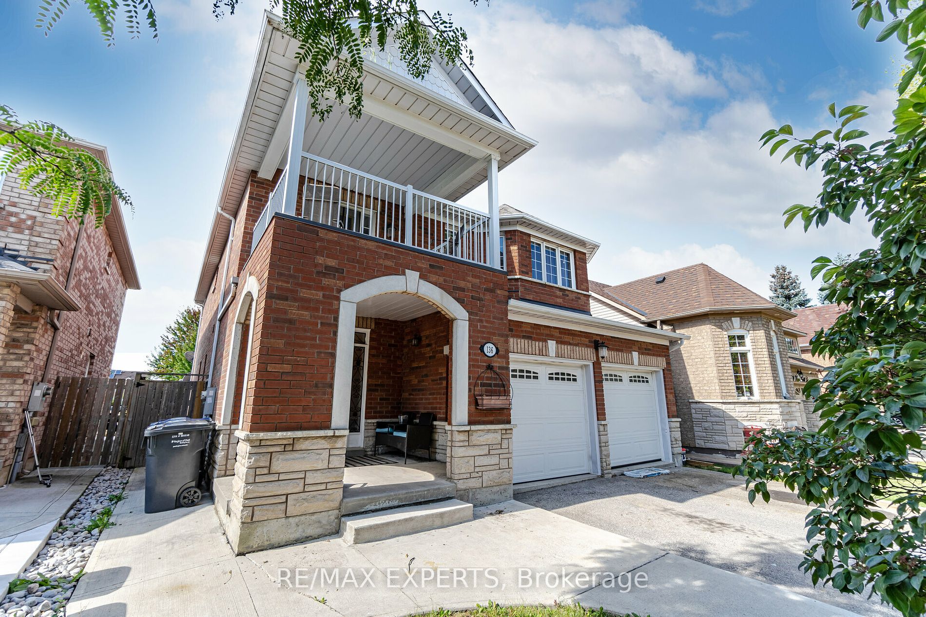 Detached house for sale at 136 Van Scott Dr Brampton Ontario