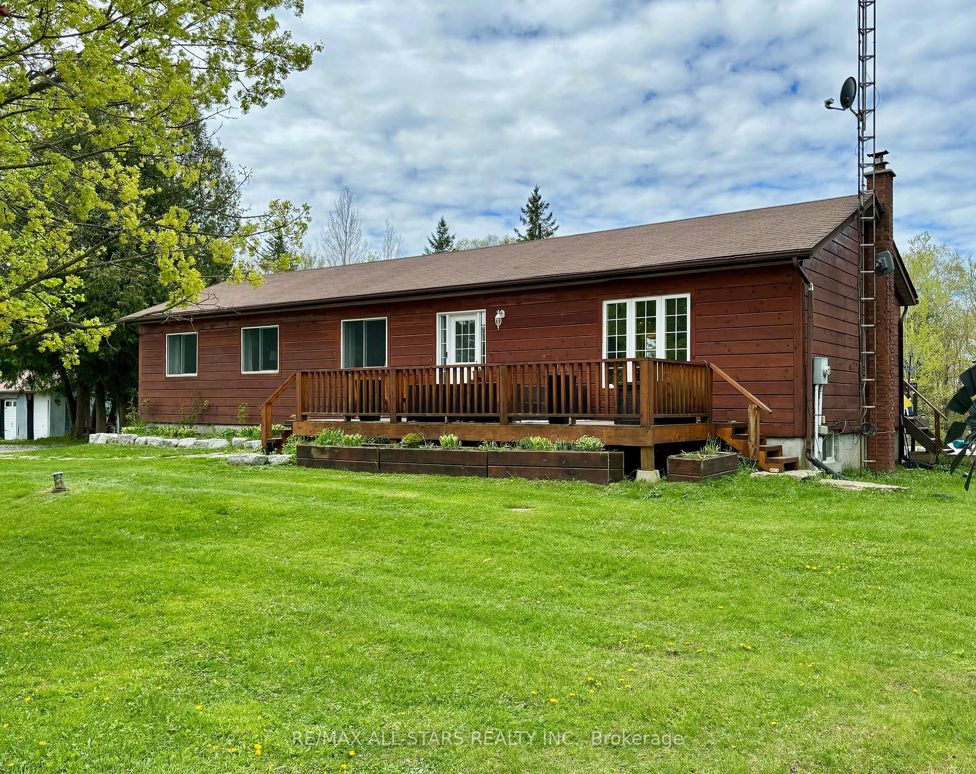 Detached house for sale at 1057 Base Line Rd Kawartha Lakes Ontario