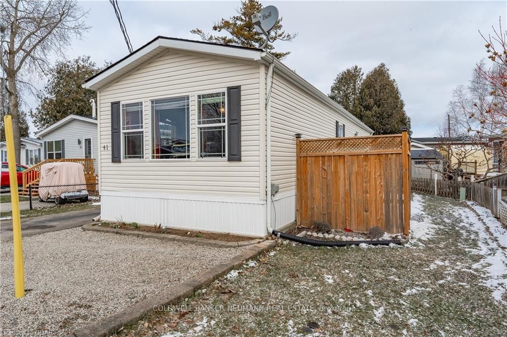 Detached house for sale at 41 Cedarbush Cres Puslinch Ontario