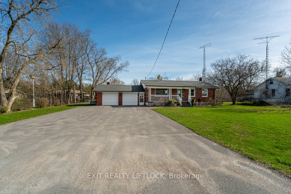 Detached house for sale at 955 8th Line Smith-Ennismore-Lakefield Ontario