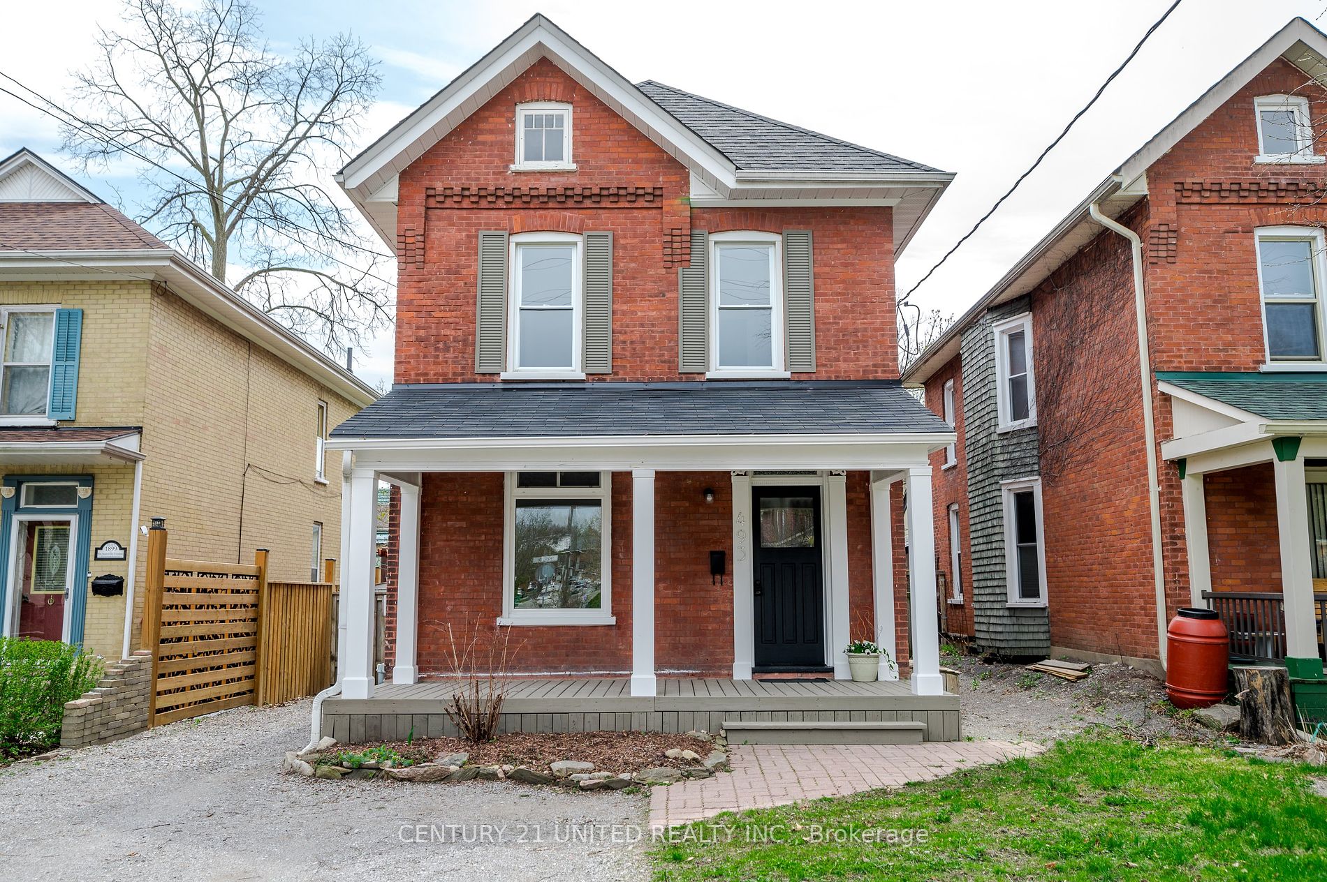 Duplex house for sale at 493 King St Peterborough Ontario